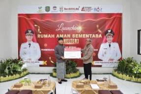 Bupati Trenggalek Resmikan Shelter Rumah Aman Sementara