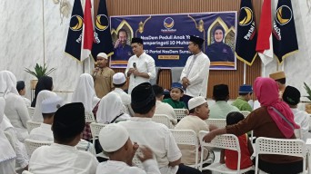 10 Muharram, DPD NasDem Surabaya Berbagi Kebahagiaan bersama Anak Yatim