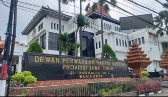 4 Anggota DPRD Jatim Dicekal KPK, 6 Bulan  Dilarang Keluar Negeri