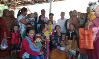 Perusahaan Swasta Bantu Pemkab Jember Tangani Percepatan Stunting, Beri PMT