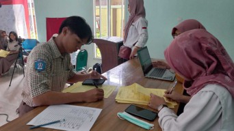 Pemkot Mojokerto Gencar Jemput Bola Perekaman KTP di SMA