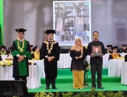 Mahasiswa UINSA Surabaya Meninggal Dunia, Wisuda Digantikan Sang Kakak