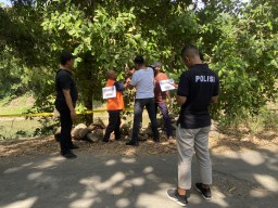 Tersangka Peragakan 16 Adegan Rekonstruksi Kasus Adik Bunuh Kakak di Ponorogo