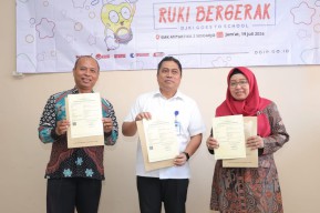 3 Sertifikat Hak Cipta Diserahkan pada SMK Antartika 2 Sidoarjo, RUKI Bergerak