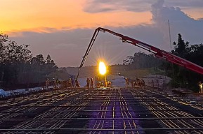 SIG Pasok Beton Siap Pakai, Bangun Jalan Tol Bayung Lencir -Tempino