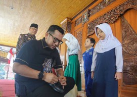 5.290 Siswa Baru di Mojokerto Dapat Perlengkapan Sekolah Gratis