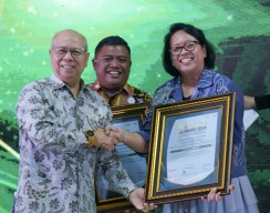 Terminal Petikemas Surabaya Raih Penghargaan TJSL & CSR Award 2024