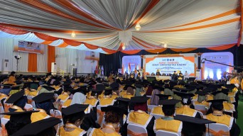 Universitas Kadiri Wisuda 641 Lulusan, Tekankan Pentingnya Daya Saing