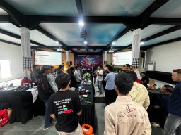 Mengintip Keseruan Bootcamp Fiber Optic Axelbit dan APJII Jatim