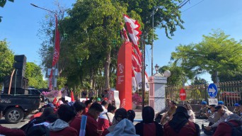 IMM Surabaya Geruduk DPRD, Pemkot Dinilai Tak Becus Jaga Kamtibmas