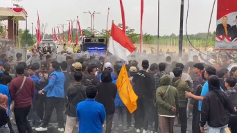 Demo PMII Ricuh, Pagar Kantor DPRD Bojonegoro Hancur