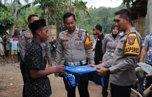 Pelajar Lari 5 Km, Unit K9, Budi Daya Cacing Tanah
