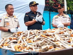 1,7 Juta Rokok Ilegal Dimusnahkan Bea Cukai Jember