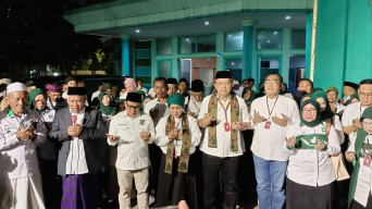 Cak Imin Dampingi Pendaftaran Luluk - Lukmanul sebagai Cagub Jatim 2024 ke KPU