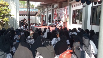 Ratusan GTT-PTT di Jember Gelar Istigasah, Berharap Keajaiban