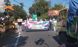 KAI Daop 9 Jember Tutup 24 Perlintasan Kereta Api Liar