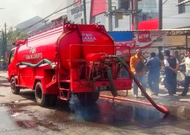 Kebakaran Pasar Tingkat Krian Sidoarjo Dipadamkan dengan 22 Unit PMK Gabungan