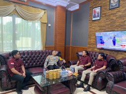 Kepala Kantor Imigrasi Kelas I TPI Malang Kunjungi Polres Probolinggo Kota
