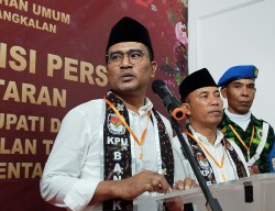 Mathur - Jayus Daftar ke KPU Bangkalan, Ada Upaya Gagalkan Rekom