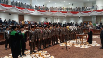 50 Anggota DPRD Bojonegoro Resmi Dilantik, Berikut Daftar Namanya