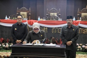 Perda Kawasan Tanpa Rokok di Jatim Disahkan