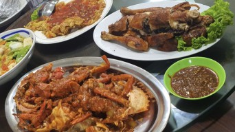 Kuliner Legendaris Surabaya Amin Resto, Chinese Food ala Medan yang Otentik, Halal!