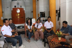 Warga Ingatkan KPU Kabupaten Kediri Netral saat Pilkada 2024