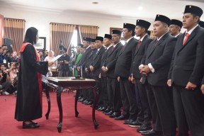 Jaminan SK, 20 Anggota DPRD Tulungagung Ajukan Hutang Berjamaah