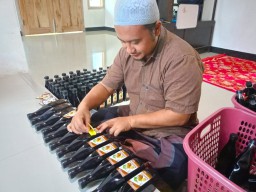 Kisah Sukses Usaha Sirop Buah Kawista Khas Rembang Binaan Rumah BUMN SIG