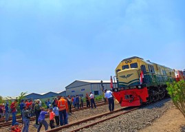 Parade Lokomotif Livery Varian Terbanyak di Stasiun Larangan Sidoarjo Masuk Muri