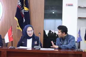 Bacawagub Emil Dardak Kunjungi DPW NasDem Jatim