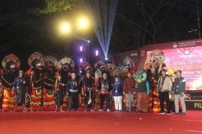 KPU Kabupaten Kediri Terima Si Jalih, Maskot Pilkada 2024