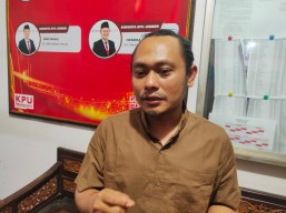 KPU Jember Kembalikan Berkas 2 Bapaslon, Perbaikan Ditunggu Besok