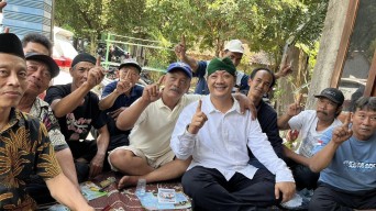 Deny Widyanarko Teken Kontrak Politik dengan Warga Grogol Kediri, Ini Isinya