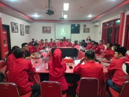 PDIP Jatim Minta Kader di Jember Menangkan Risma - Gus Hans