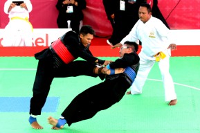 Pesilat Jatim Zein Fauzi Menang Telak di Pertandingan Pertama PON XXI 2024