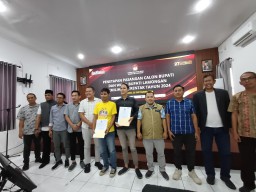 KPU Lamongan Resmi Tetapkan 2 Paslon, Yes - Dirham dan Ghofur - Firosya
