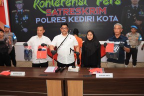 Perampok Bersenjata yang Satroni Swalayan di Kediri Ditangkap