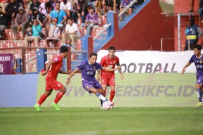 Rahasia Ezra Walian Moncer Bersama Persik Kediri