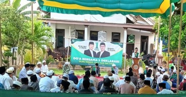 Warga dan Guru Ngaji Urunan Dukung Fikri - Unais di Pilbup Sumenep