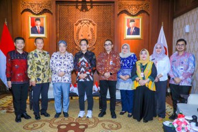 Pj Gubernur Jatim Bahas Kerja Sama Berkelanjutan dengan Dubes Jepang