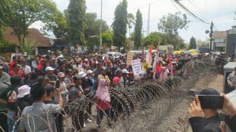 Buruh PDP Kahyangan dari 5 Kebun Unjuk Rasa Tuntut Kenaikan Upah