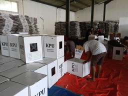 8.130 Kotak Suara Tiba di KPU Jember, Logistik Lain Terlambat karena Alasan Ini