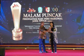 Bank Jatim Boyong 2 Penghargaan PWI Jatim Aword 2024