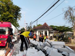 Kronologi KA Argo Bromo Anggrek Tabrak Truk Terobos Palang Pintu di Bojonegoro