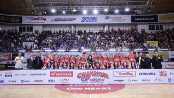 Tim Putra Sinlui dan Putri Gloria 1 Surabaya Juarai DBL Seri Jawa Timur