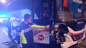 Bus Bagong Tabrak Pemotor asal Tulungagung, Korban Tewas di Lokasi Kejadian