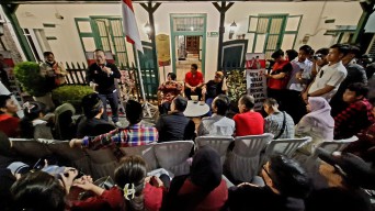 Deklarasi Pioneerisma, Gen Z Surabaya Dukung Risma-Gus Hans di Pilgub Jatim 2024