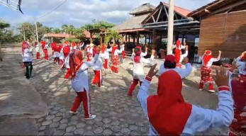 Peringati Hari Disleksia Sedunia, Emak-emak di Jember Senam Kolaboratif