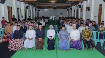 Dukung Vinanda - Gus Qowim, Santri, Kiai dan Nahdliyin Kota Kediri Titip Harapan